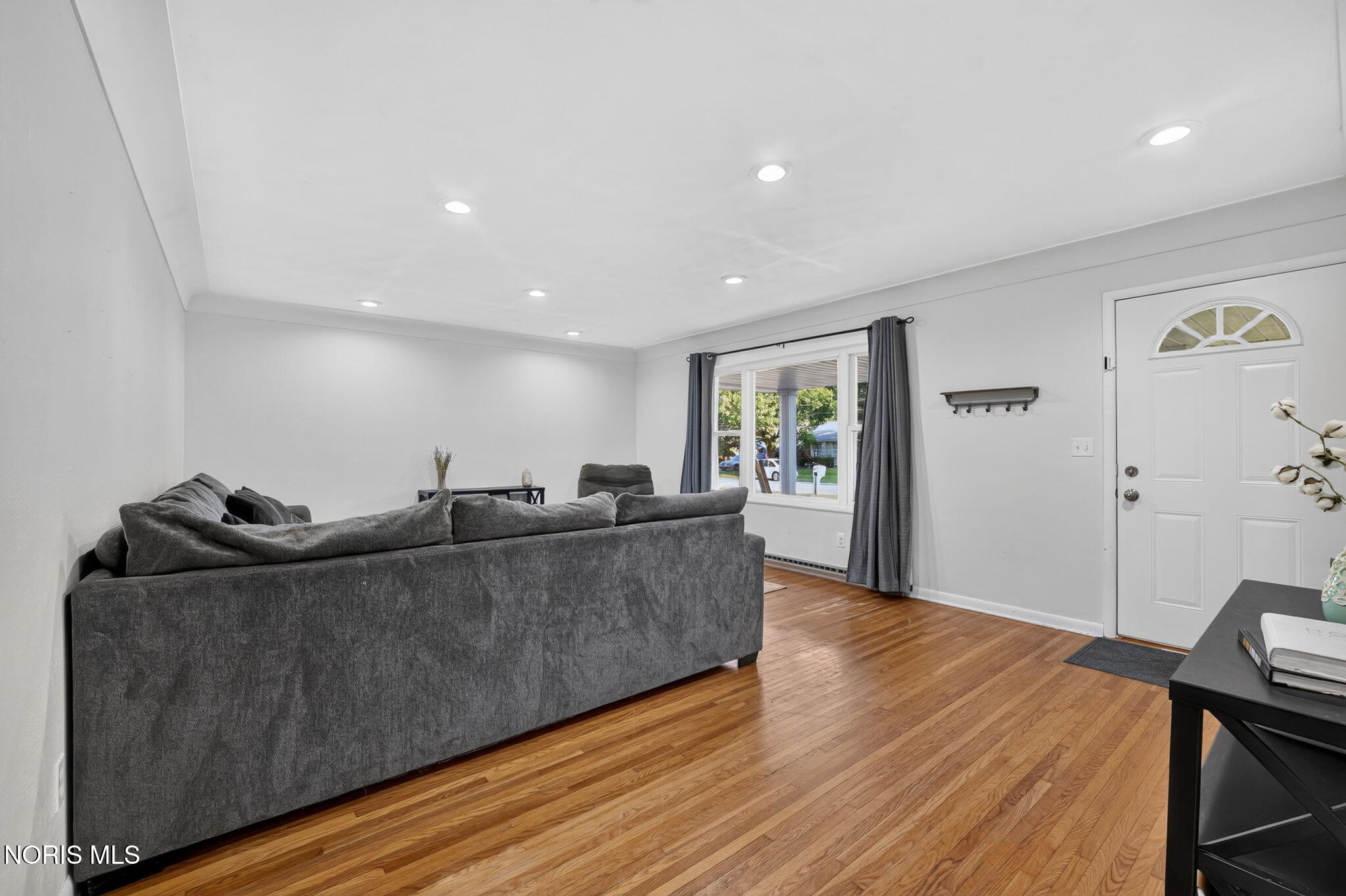 937 Lyn Road