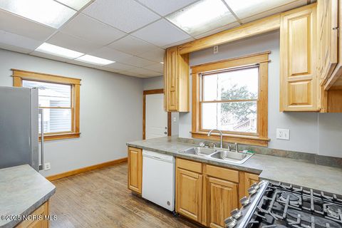 Tiny photo for 3829 Drexel Drive, Toledo, OH 43612 (MLS # 10002081)