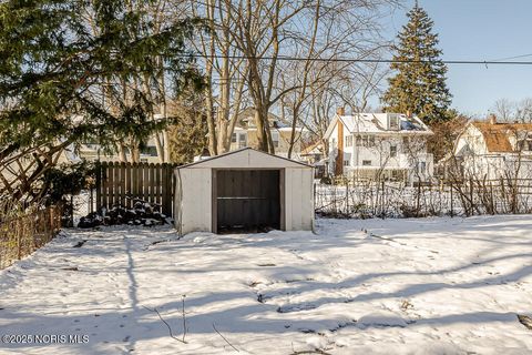 Tiny photo for 3829 Drexel Drive, Toledo, OH 43612 (MLS # 10002081)