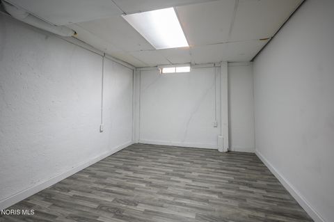 Tiny photo for 56 Easthampton Drive, Oregon, OH 43616 (MLS # 10005035)