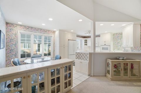 Tiny photo for 151 Willowood Circle, Bowling Green, OH 43402 (MLS # 10001752)