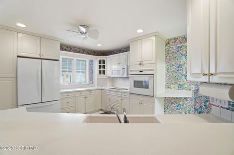 Tiny photo for 151 Willowood Circle, Bowling Green, OH 43402 (MLS # 10001752)