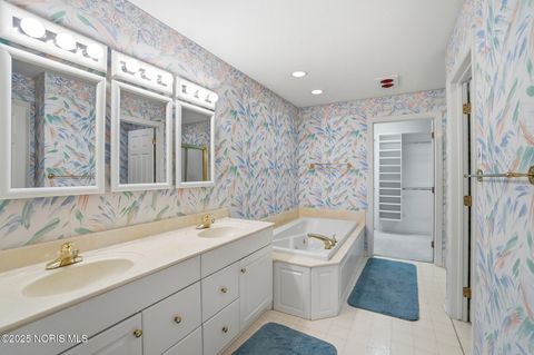 Tiny photo for 151 Willowood Circle, Bowling Green, OH 43402 (MLS # 10001752)