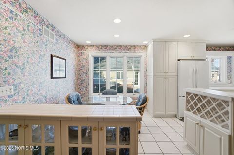 Tiny photo for 151 Willowood Circle, Bowling Green, OH 43402 (MLS # 10001752)