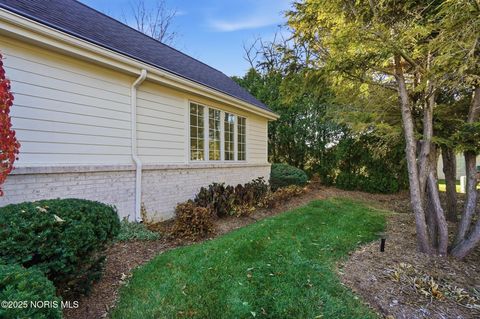 Tiny photo for 151 Willowood Circle, Bowling Green, OH 43402 (MLS # 10001752)