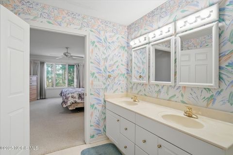 Tiny photo for 151 Willowood Circle, Bowling Green, OH 43402 (MLS # 10001752)