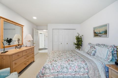 Tiny photo for 151 Willowood Circle, Bowling Green, OH 43402 (MLS # 10001752)