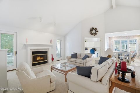 Tiny photo for 151 Willowood Circle, Bowling Green, OH 43402 (MLS # 10001752)