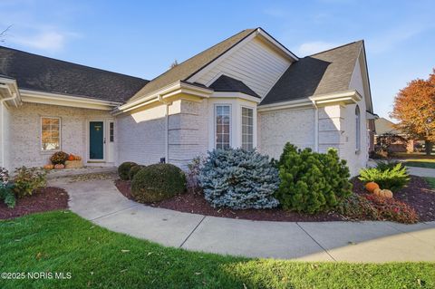 Tiny photo for 151 Willowood Circle, Bowling Green, OH 43402 (MLS # 10001752)