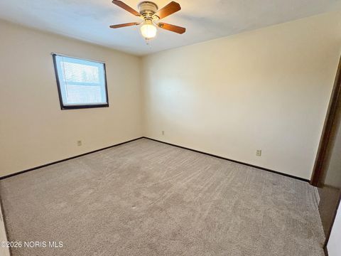 Tiny photo for 520 Eastview Drive, North Baltimore, OH 45872 (MLS # 10002791)