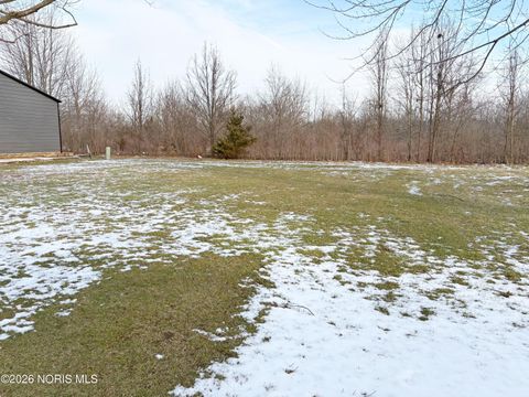 Tiny photo for 520 Eastview Drive, North Baltimore, OH 45872 (MLS # 10002791)