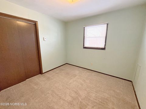 Tiny photo for 520 Eastview Drive, North Baltimore, OH 45872 (MLS # 10002791)