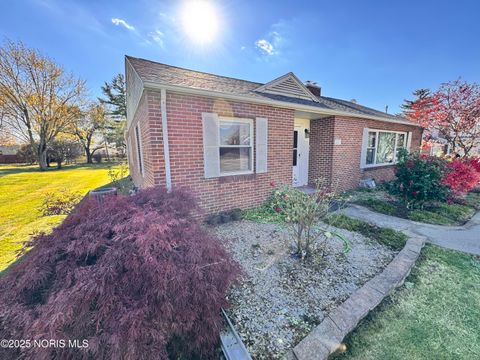 Tiny photo for 1613 E 2nd Street, Defiance, OH 43512 (MLS # 10001037)