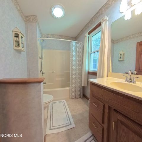 Tiny photo for 1013 S Lallendorf Road, Oregon, OH 43616 (MLS # 10005660)