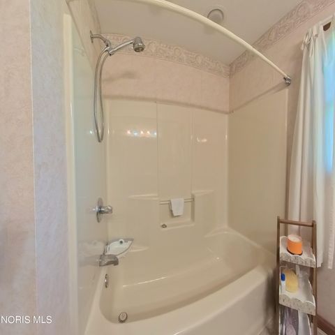 Tiny photo for 1013 S Lallendorf Road, Oregon, OH 43616 (MLS # 10005660)