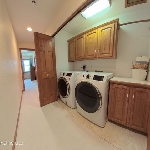 Tiny photo for 1013 S Lallendorf Road, Oregon, OH 43616 (MLS # 10005660)