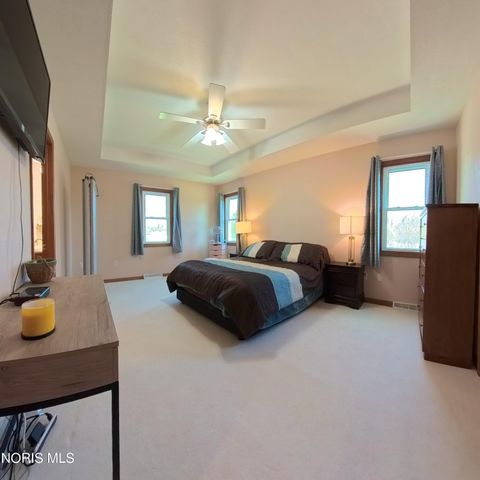 Tiny photo for 1013 S Lallendorf Road, Oregon, OH 43616 (MLS # 10005660)