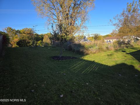 Tiny photo for 105 River Street #Rear, Upper Sandusky, OH 43351 (MLS # 10000328)