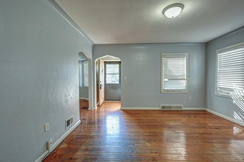 Tiny photo for 110 Pasadena Boulevard, Toledo, OH 43612 (MLS # 10000009)