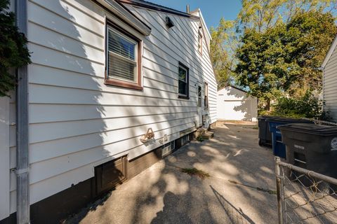 Tiny photo for 110 Pasadena Boulevard, Toledo, OH 43612 (MLS # 10000009)