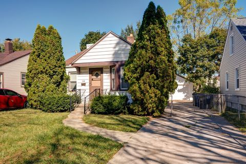 Photo of 110 Pasadena Boulevard, Toledo, OH 43612 (MLS # 10000009) Photo of 110 Pasadena Boulevard, Toledo, OH 43612 (MLS # 10000009)