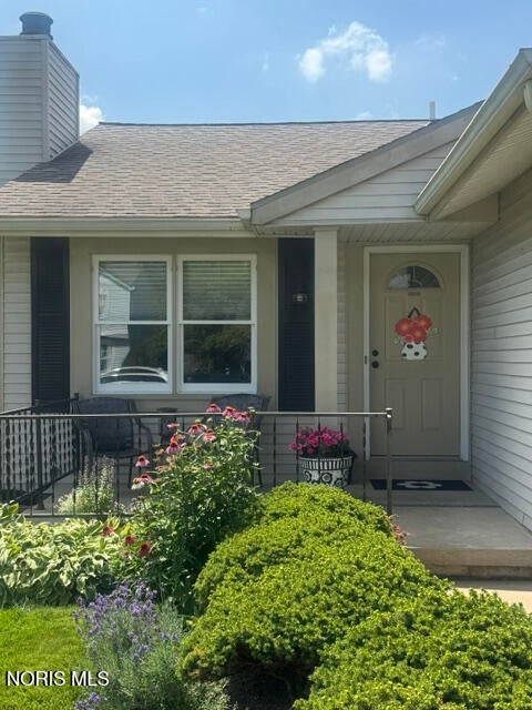 Tiny photo for 2218 Longport Drive, Maumee, OH 43537 (MLS # 10009830)
