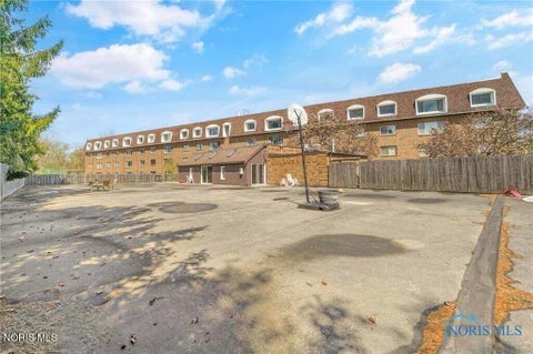 Tiny photo for 4343 W Bancroft Street #2 C, Ottawa Hills, OH 43615 (MLS # 10009999)