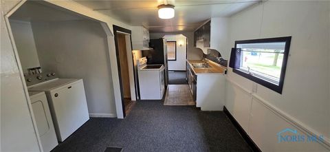 Tiny photo for 1037 Fishlock Avenue, Findlay, OH 45840 (MLS # 10001979)