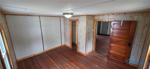 Tiny photo for 1037 Fishlock Avenue, Findlay, OH 45840 (MLS # 10001979)