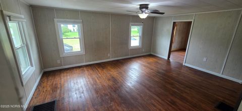 Tiny photo for 1037 Fishlock Avenue, Findlay, OH 45840 (MLS # 10001979)