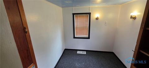 Tiny photo for 1037 Fishlock Avenue, Findlay, OH 45840 (MLS # 10001979)