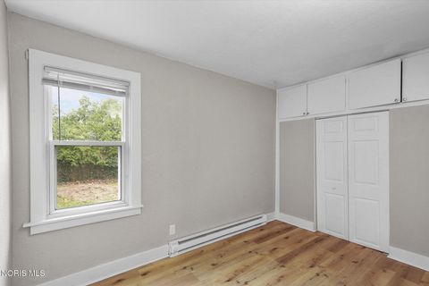 Tiny photo for 2659 Oak Grove Place, Toledo, OH 43613 (MLS # 10005501)