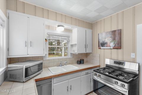 Tiny photo for 2659 Oak Grove Place, Toledo, OH 43613 (MLS # 10005501)