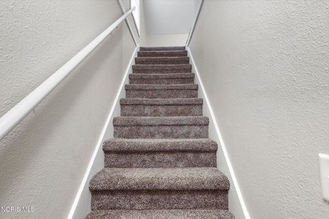 Tiny photo for 2659 Oak Grove Place, Toledo, OH 43613 (MLS # 10005501)