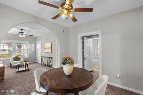 Tiny photo for 2659 Oak Grove Place, Toledo, OH 43613 (MLS # 10005501)