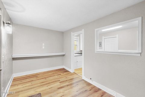 Tiny photo for 2659 Oak Grove Place, Toledo, OH 43613 (MLS # 10005501)