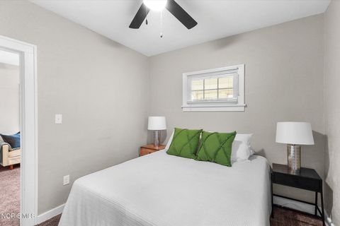 Tiny photo for 2659 Oak Grove Place, Toledo, OH 43613 (MLS # 10005501)