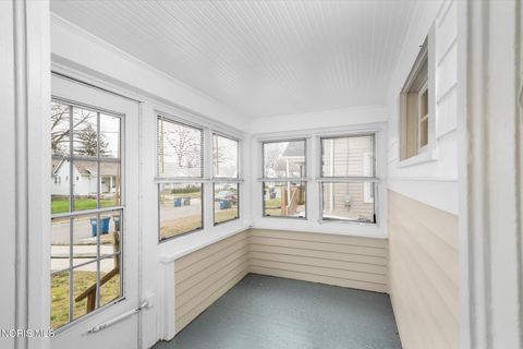 Tiny photo for 2659 Oak Grove Place, Toledo, OH 43613 (MLS # 10005501)