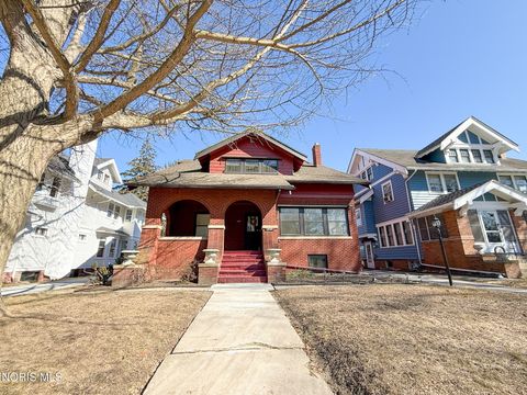 Tiny photo for 2520 Robinwood Avenue, Toledo, OH 43610 (MLS # 10004701)