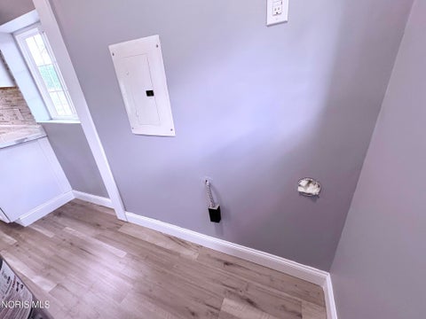 Tiny photo for 832 Bartley Place, Toledo, OH 43609 (MLS # 10009284)