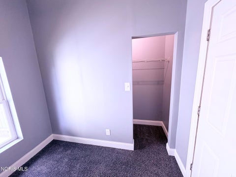 Tiny photo for 832 Bartley Place, Toledo, OH 43609 (MLS # 10009284)