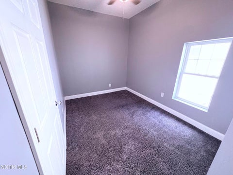 Tiny photo for 832 Bartley Place, Toledo, OH 43609 (MLS # 10009284)