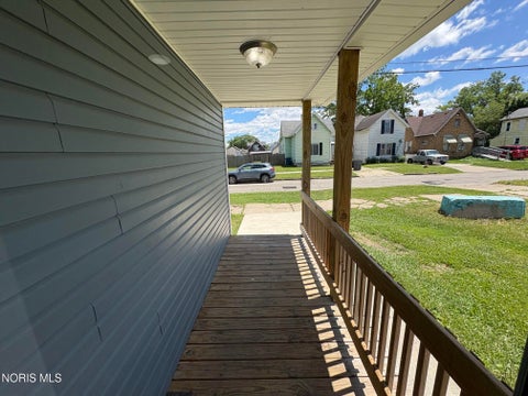 Tiny photo for 832 Bartley Place, Toledo, OH 43609 (MLS # 10009284)