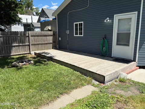 Tiny photo for 832 Bartley Place, Toledo, OH 43609 (MLS # 10009284)