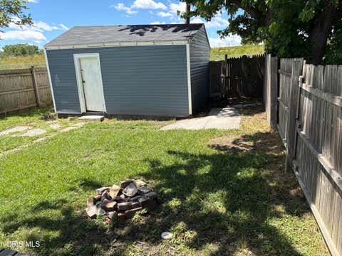 Tiny photo for 832 Bartley Place, Toledo, OH 43609 (MLS # 10009284)