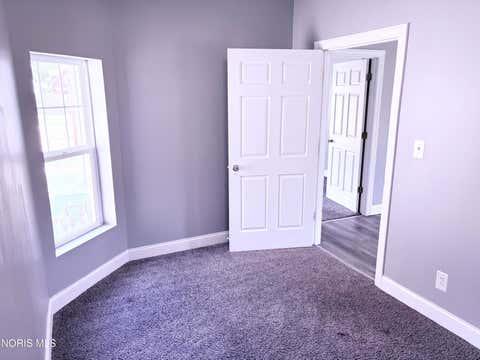 Tiny photo for 832 Bartley Place, Toledo, OH 43609 (MLS # 10009284)