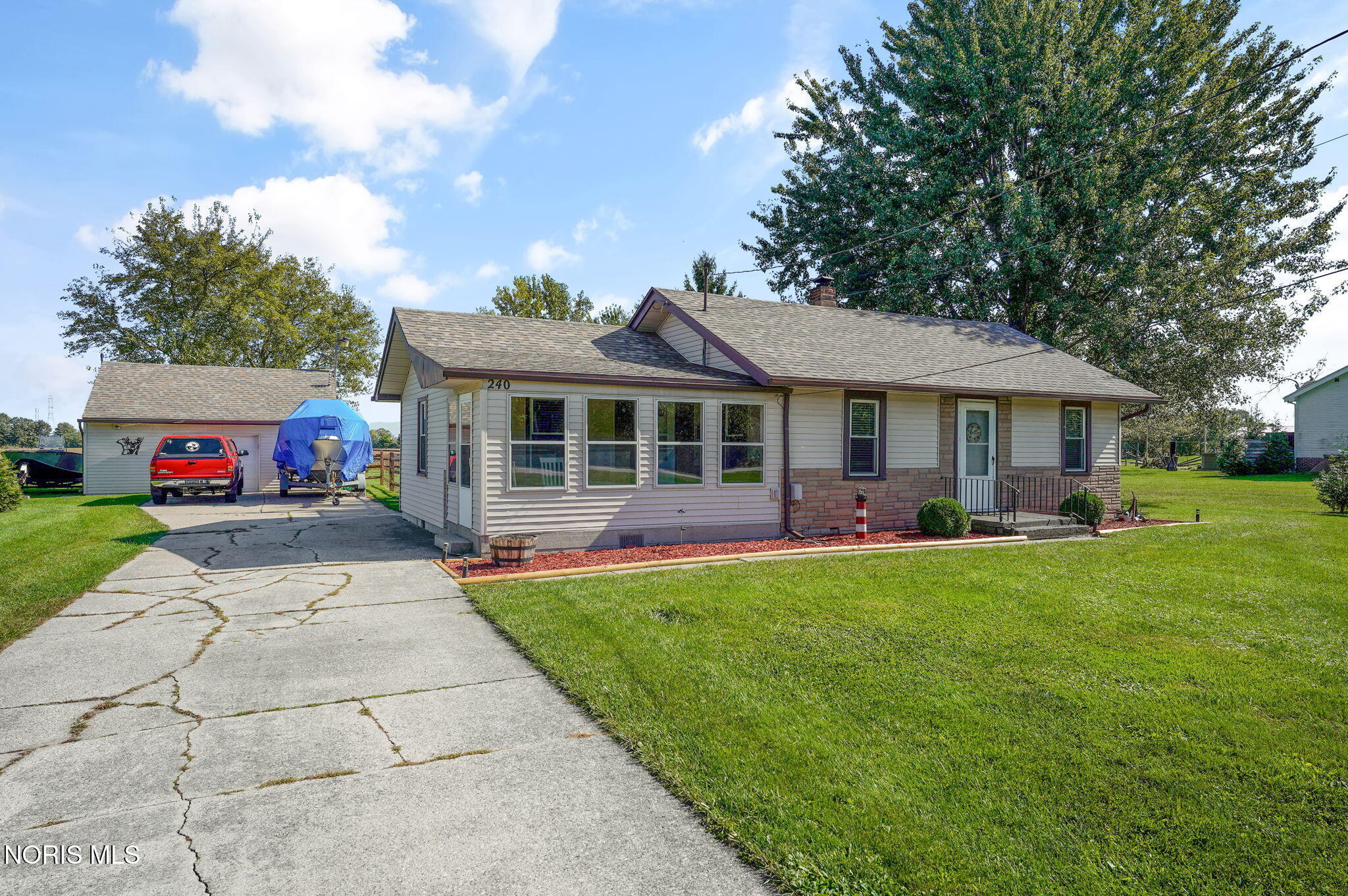 240 N Coy Road