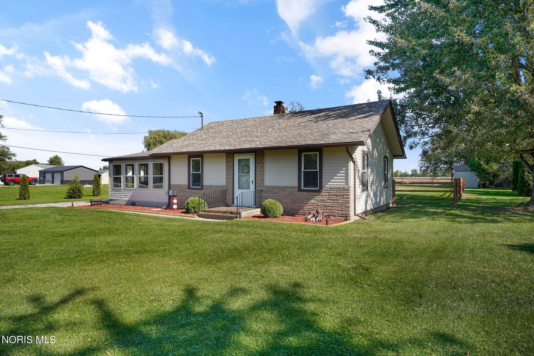 240 N Coy Road