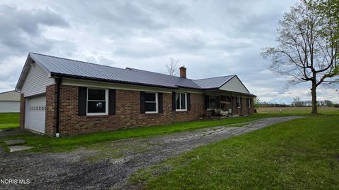 Photo of 526 Co Rd 25, Archbold, OH 43502 (MLS # 10003598)