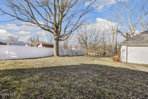 Tiny photo for 1466 Sunshine Street, Oregon, OH 43616 (MLS # 10004530)